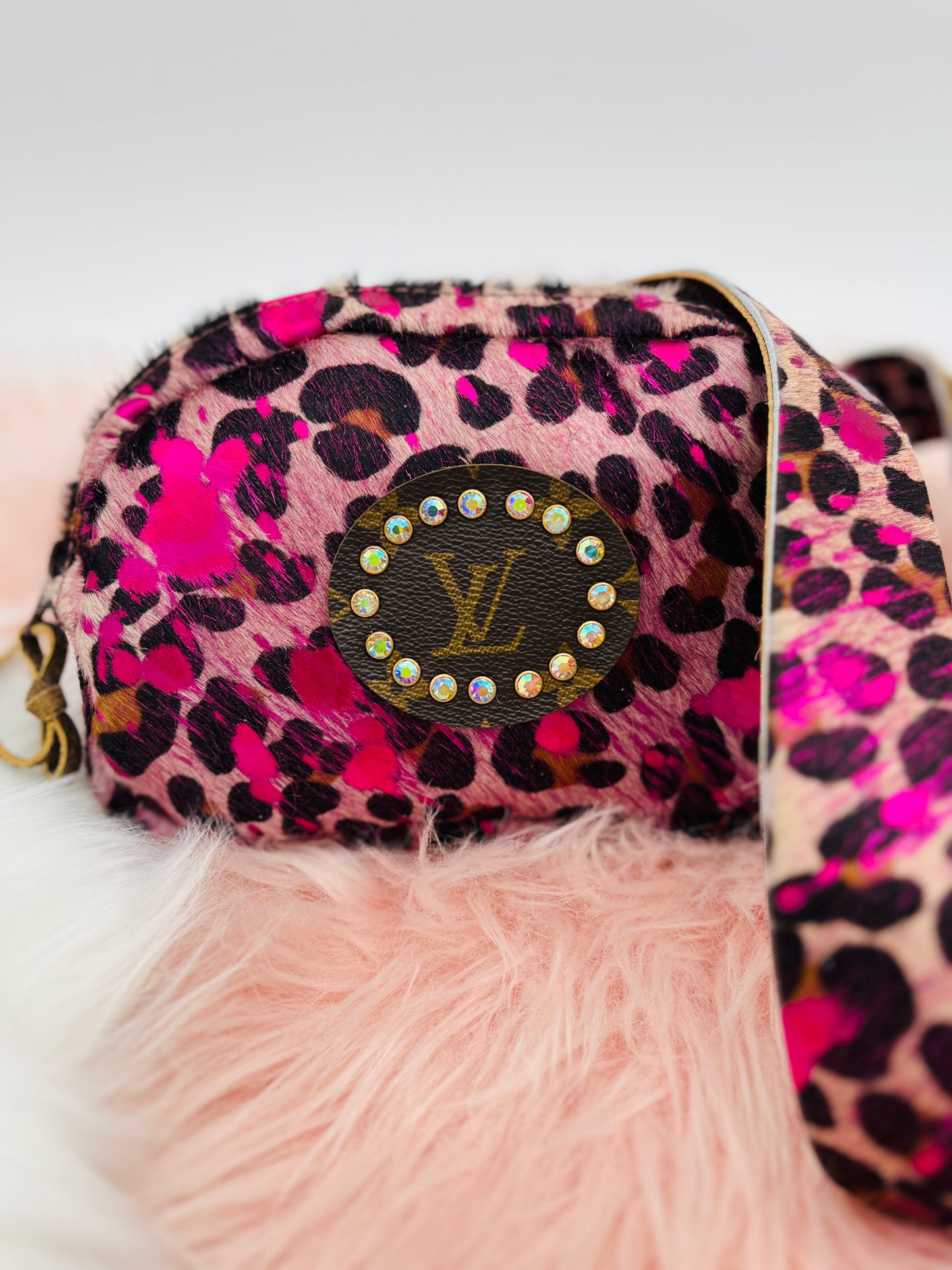 Fiesta Paige Pink and Black Leopard body bag