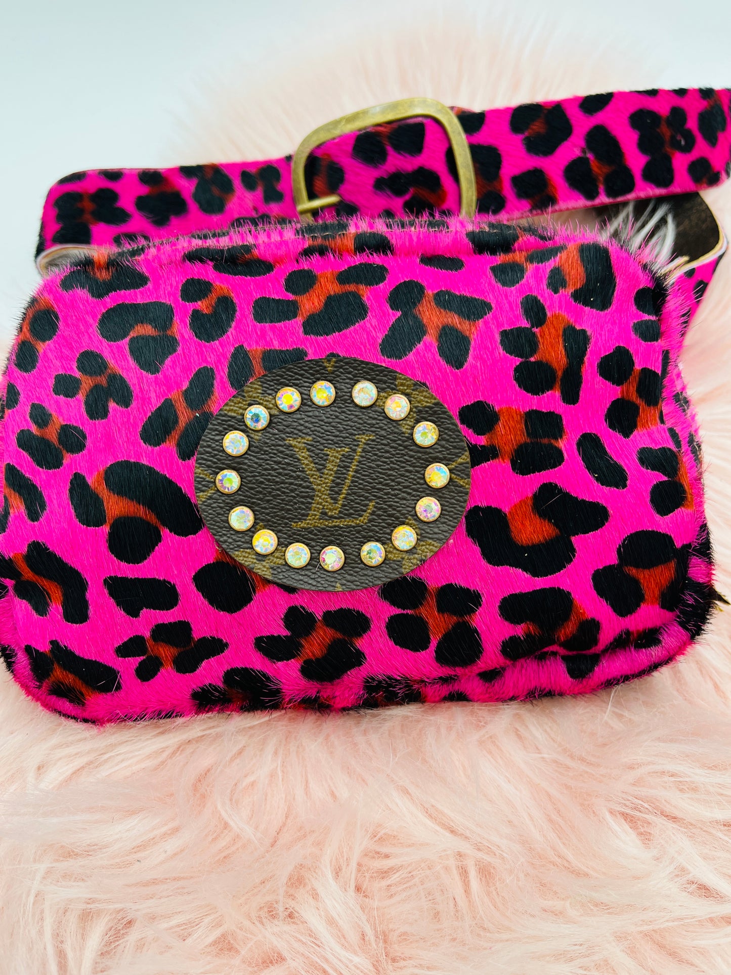 Fiesta Paige Pink/BLK Leopard body bag