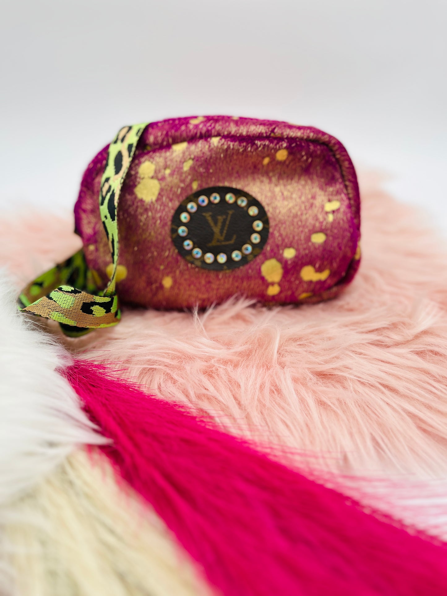 Fiesta Paige Pink/Gold Green Leopard Strap body bag