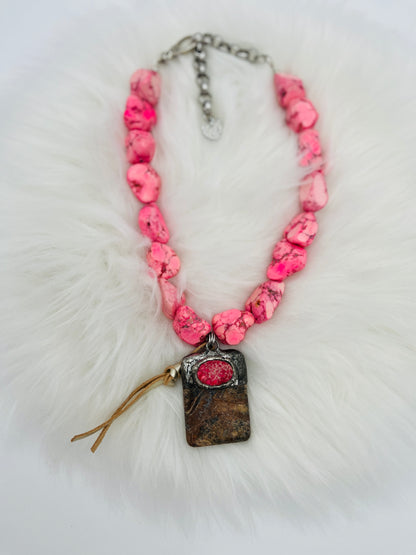 Necklace Pink Stones